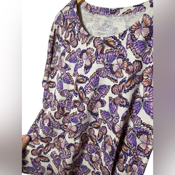 J. Jill | Pima Slub Scoop Neck Side Slit Tee | Purple Butterfly Print | Size L - Picture 4 of 5